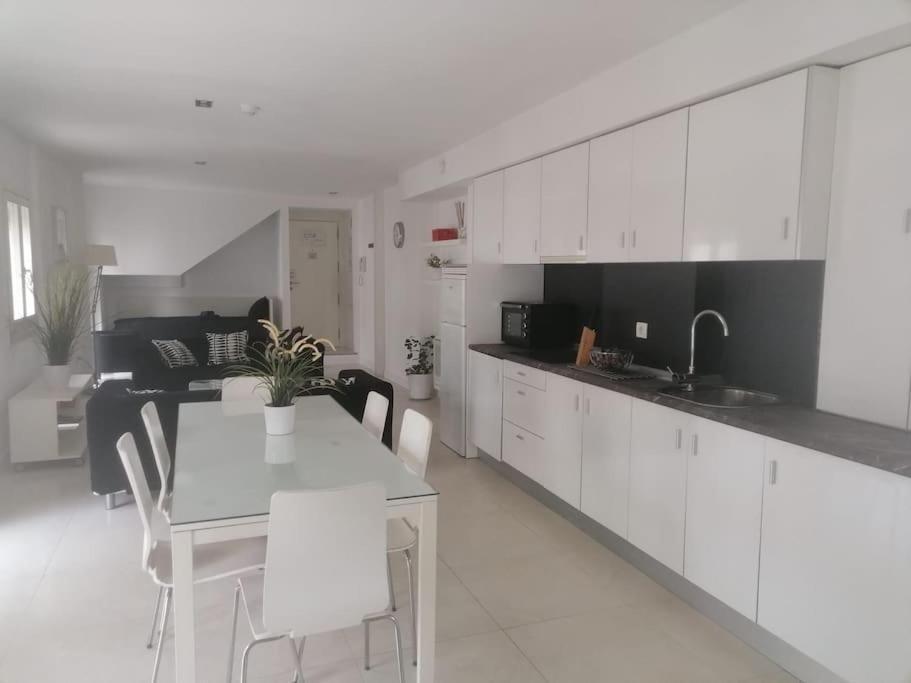 Spacious Loft / Literally At The Foot Of Alhambra Apartment Granada Exterior foto